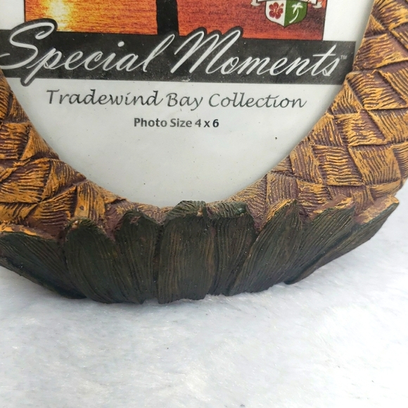 Tradewind Bay Collection Free Standing Palm Trees Oval Frame 4x6 - Picture 5 of 9